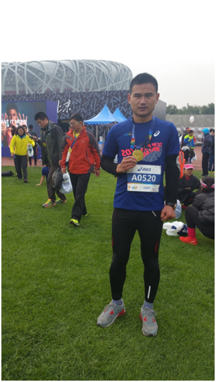  北京弘通選手鳥巢馬拉松勇奪獎(jiǎng)牌